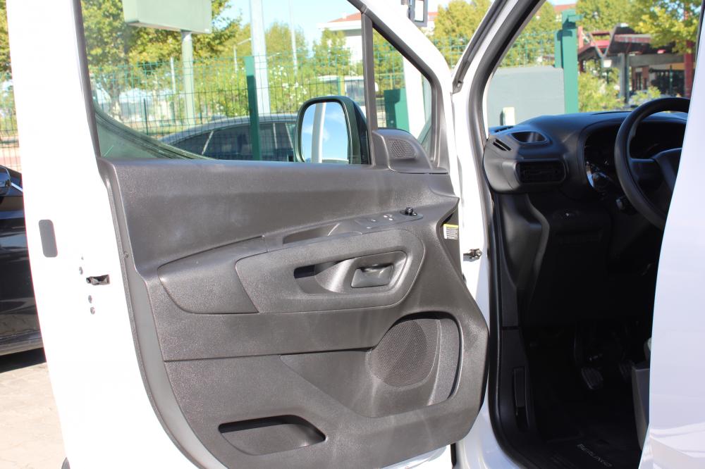 citroen-berlingo-2023-diesel-1499cc