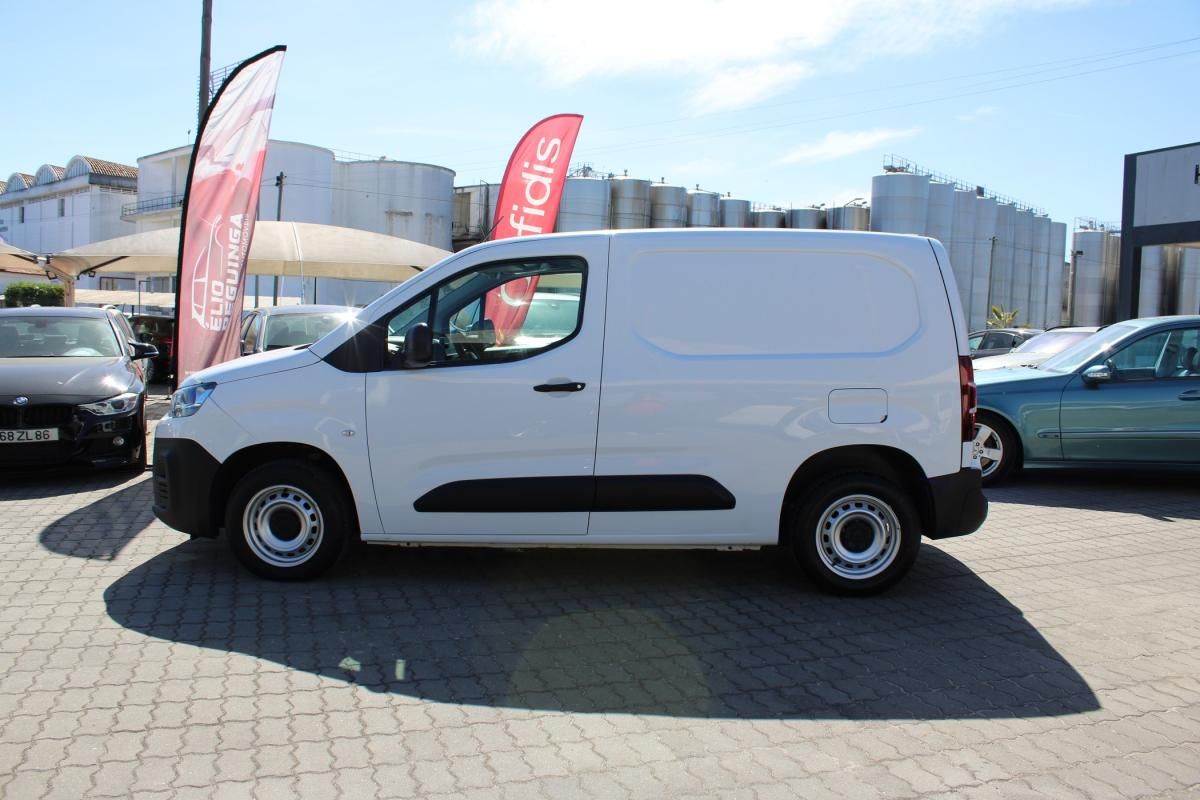 citroen-berlingo-2022-diesel-1499cc