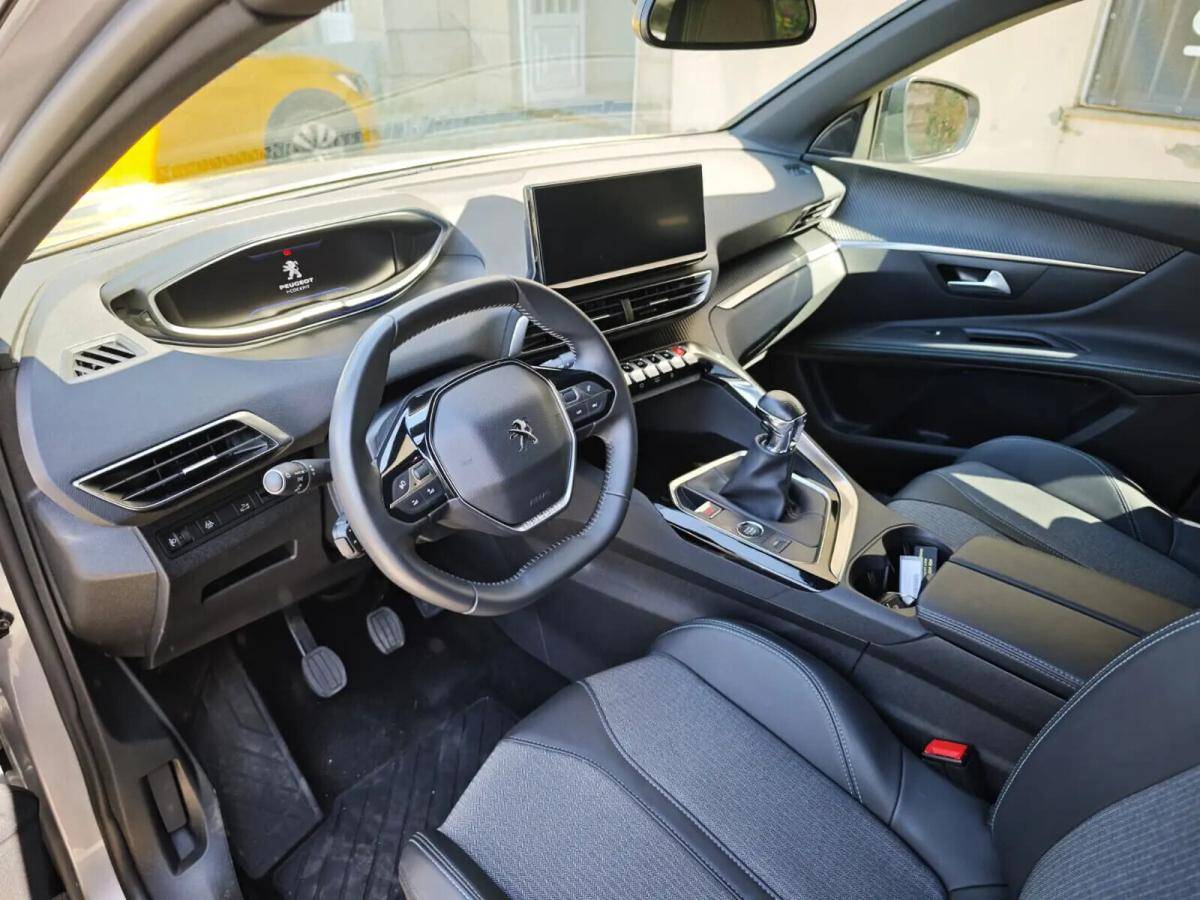 peugeot-5008-2024-gasolina-1199cc