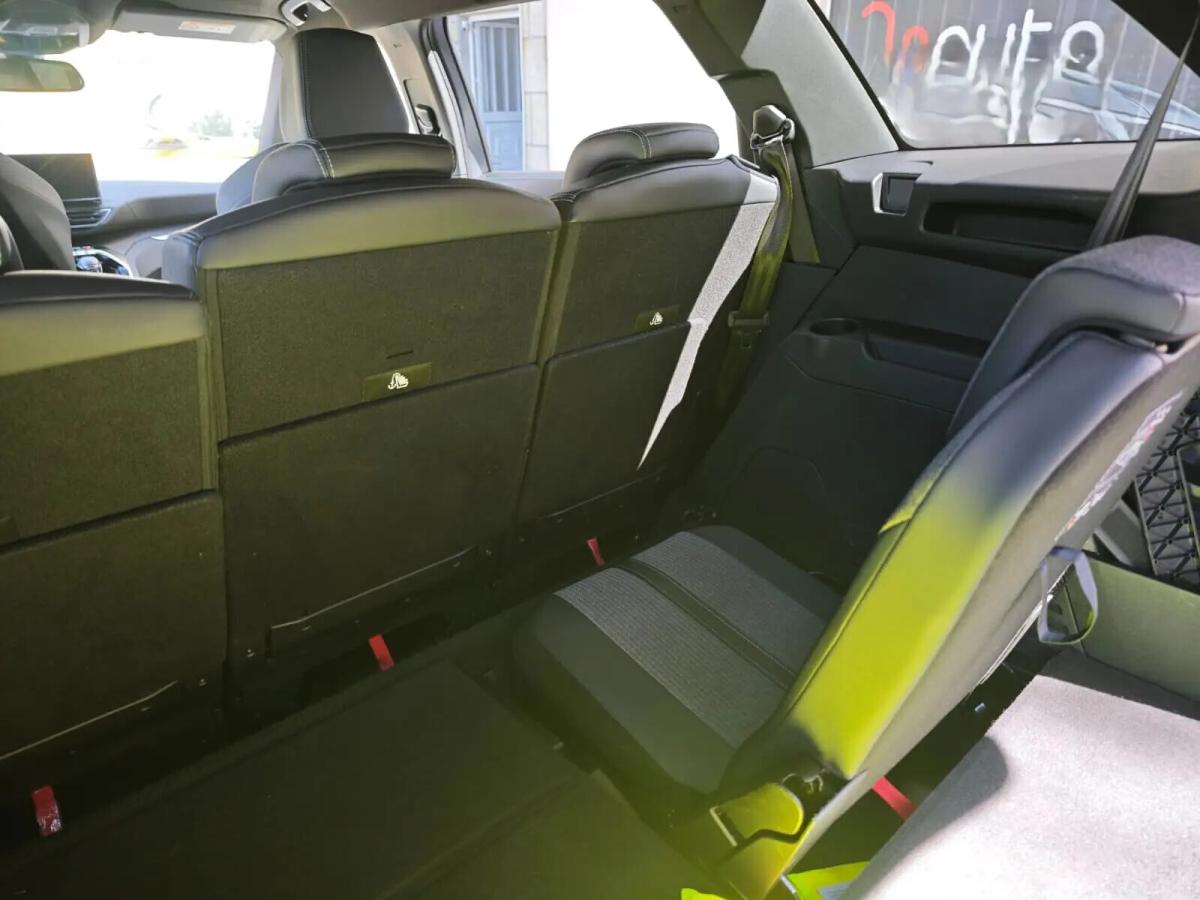 peugeot-5008-2024-gasolina-1199cc