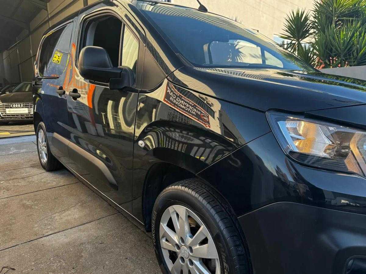 peugeot-partner-2019-diesel-1560cc