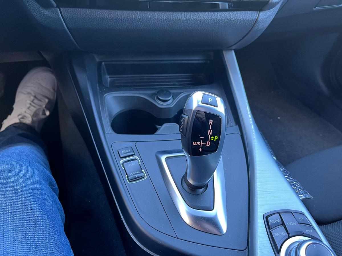 bmw-serie-1-118d-2018-diesel-1995cc