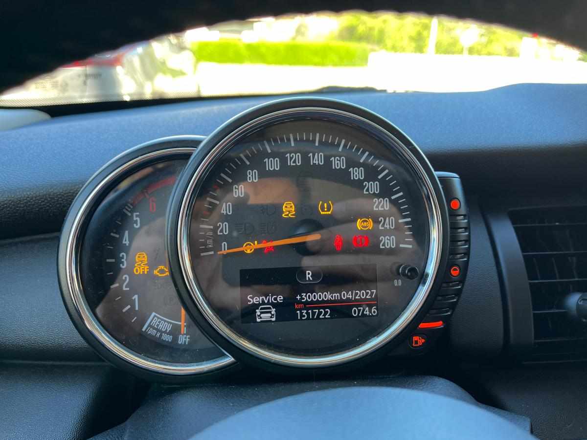 mini-hatch-d-1-5-2015-diesel-1496cc