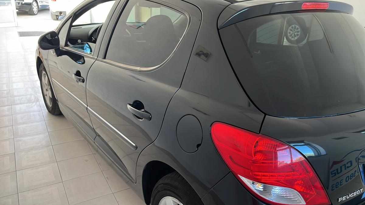 peugeot-207-1-4-hdi-2011-diesel-1398cc