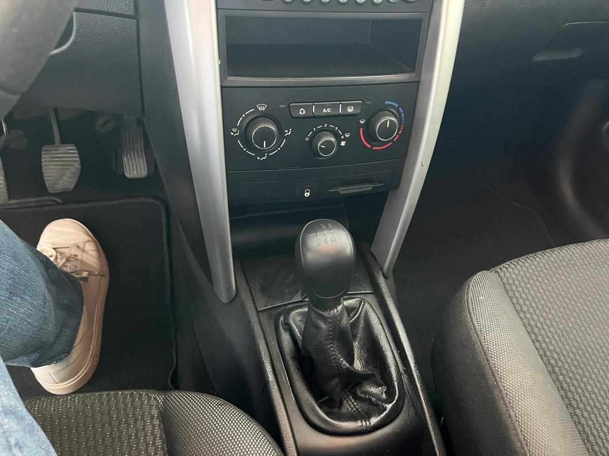 peugeot-207-1-4-hdi-2011-diesel-1398cc