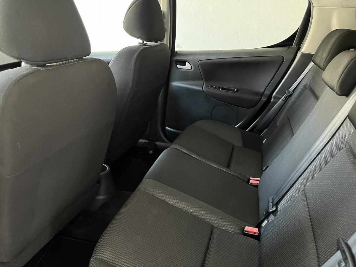 peugeot-207-1-4-hdi-2011-diesel-1398cc