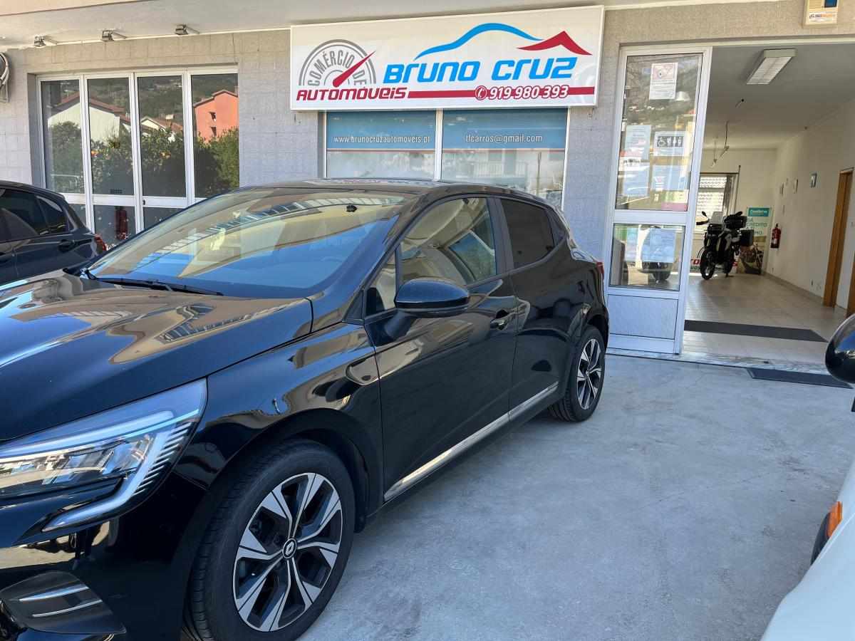 renault-clio-1-5-blue-dci-2023-diesel-1461cc