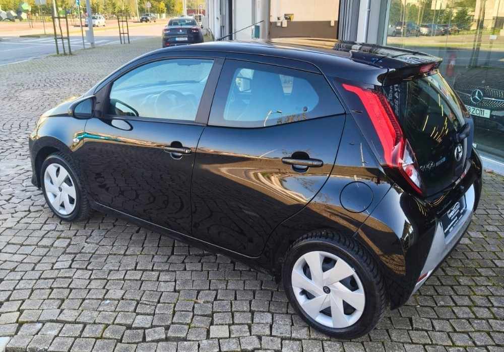 toyota-aygo-x-2021-gasolina-998cc