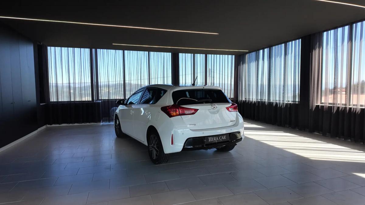 toyota-auris-2013-diesel-1364cc