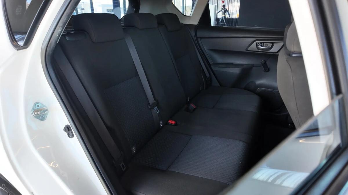 toyota-auris-2013-diesel-1364cc