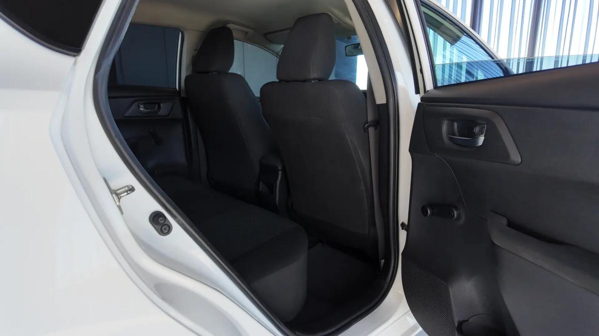 toyota-auris-2013-diesel-1364cc