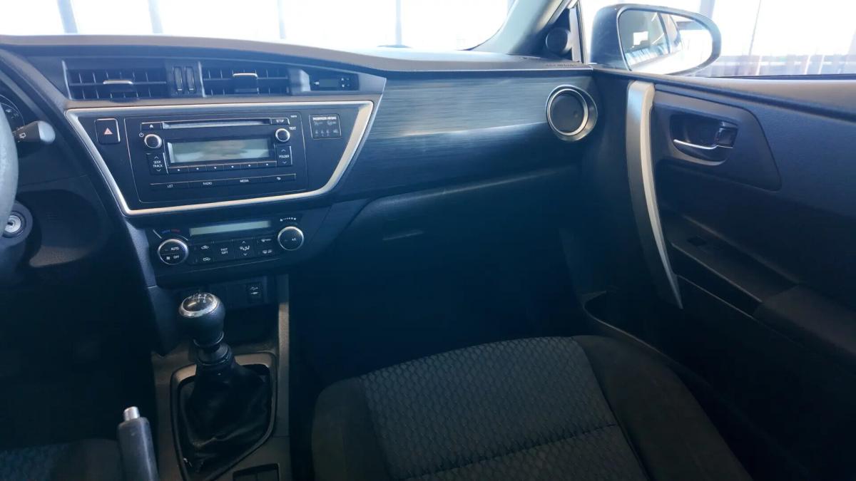toyota-auris-2013-diesel-1364cc