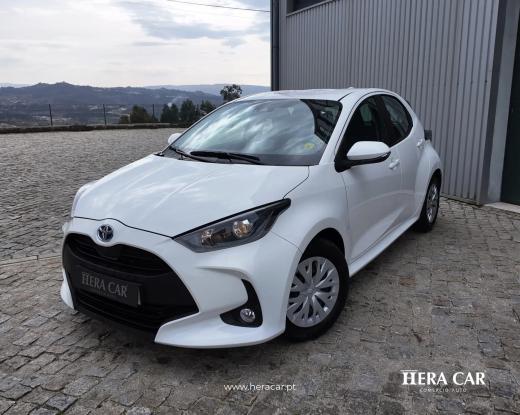 toyota-yaris-2022-hibrido-a-gasolina-1490cc