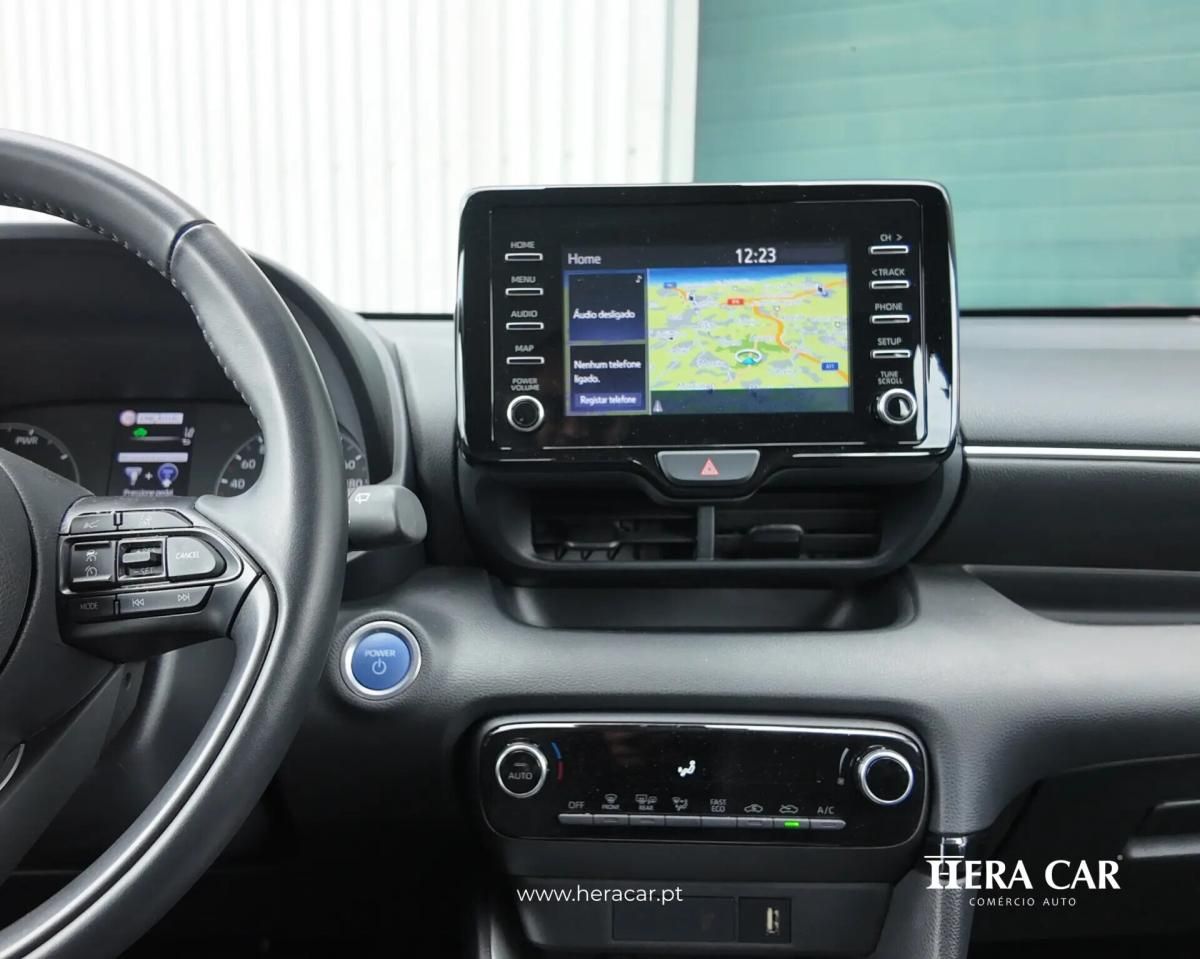 toyota-yaris-2022-hibrido-a-gasolina-1490cc