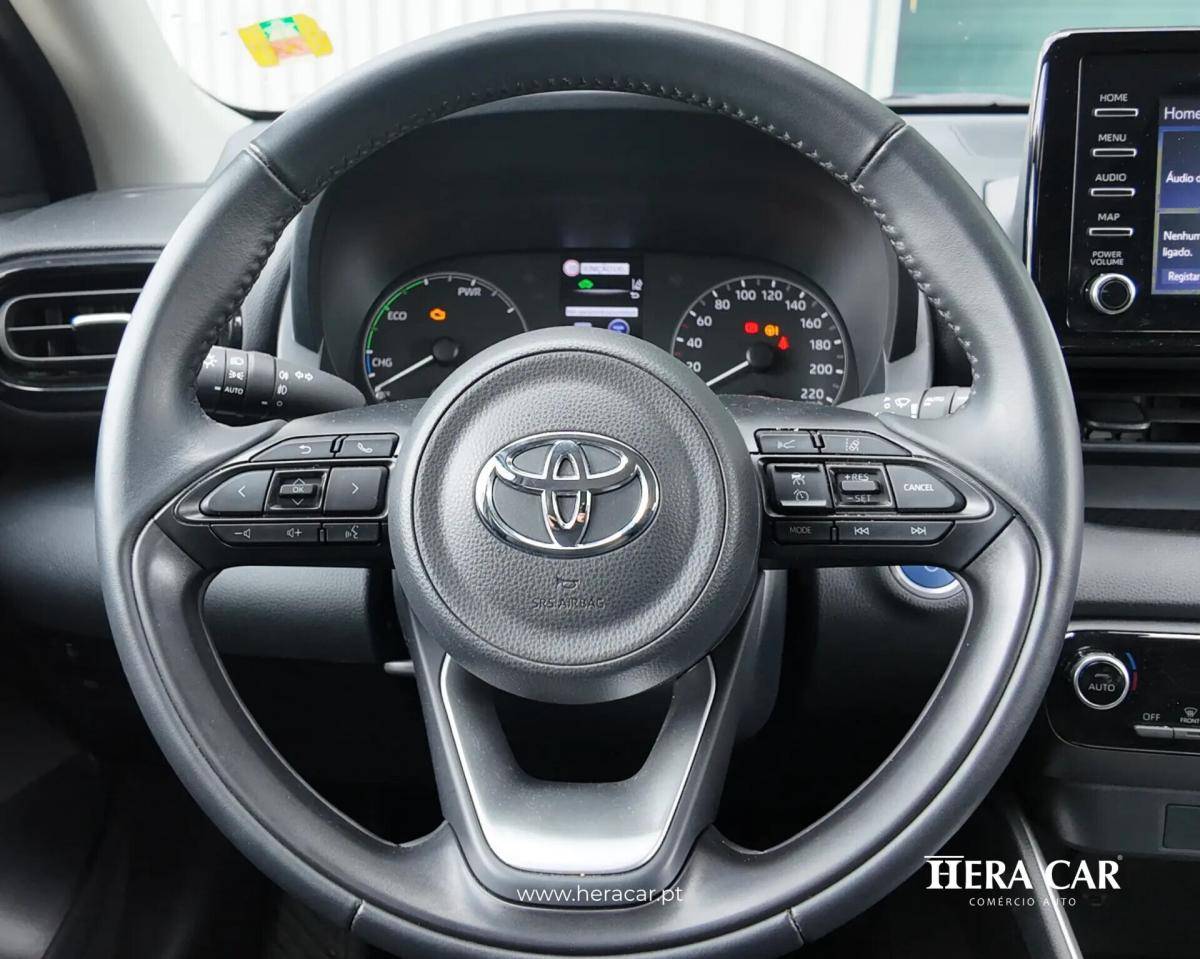 toyota-yaris-2022-hibrido-a-gasolina-1490cc