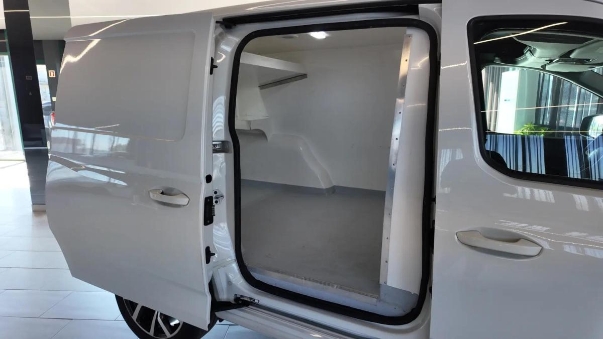 volkswagen-caddy-2021-diesel-1968cc