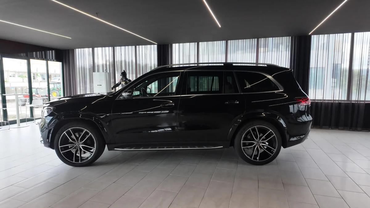 mercedes-benz-gls-400-d-4matic-2023-diesel-2925cc