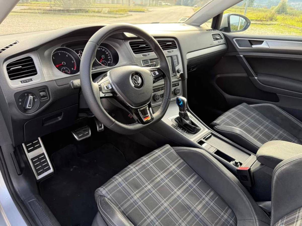 volkswagen-golf-2016-diesel-1598cc