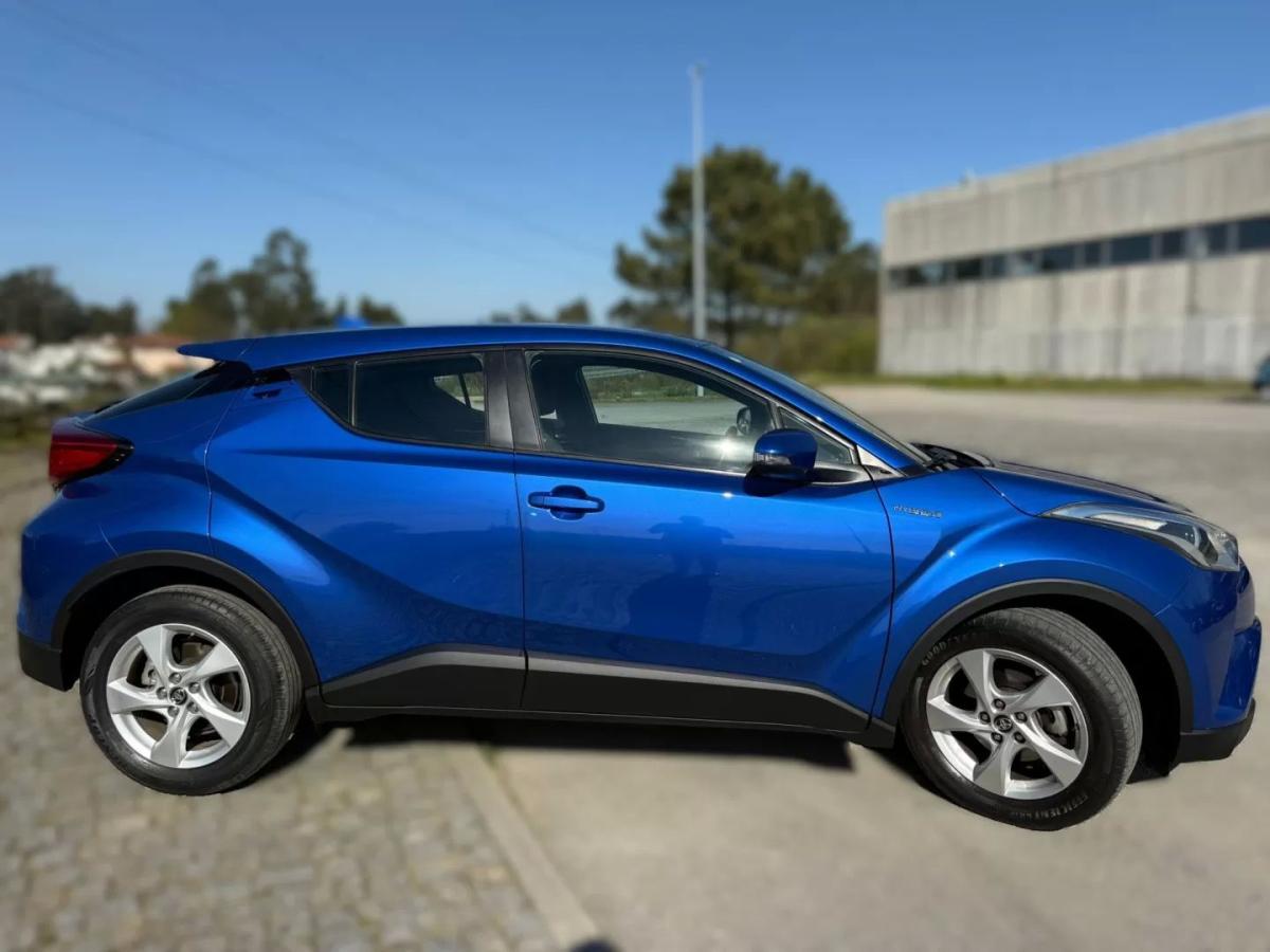 toyota-c-hr-2019-hibrido-a-gasolina-1798cc