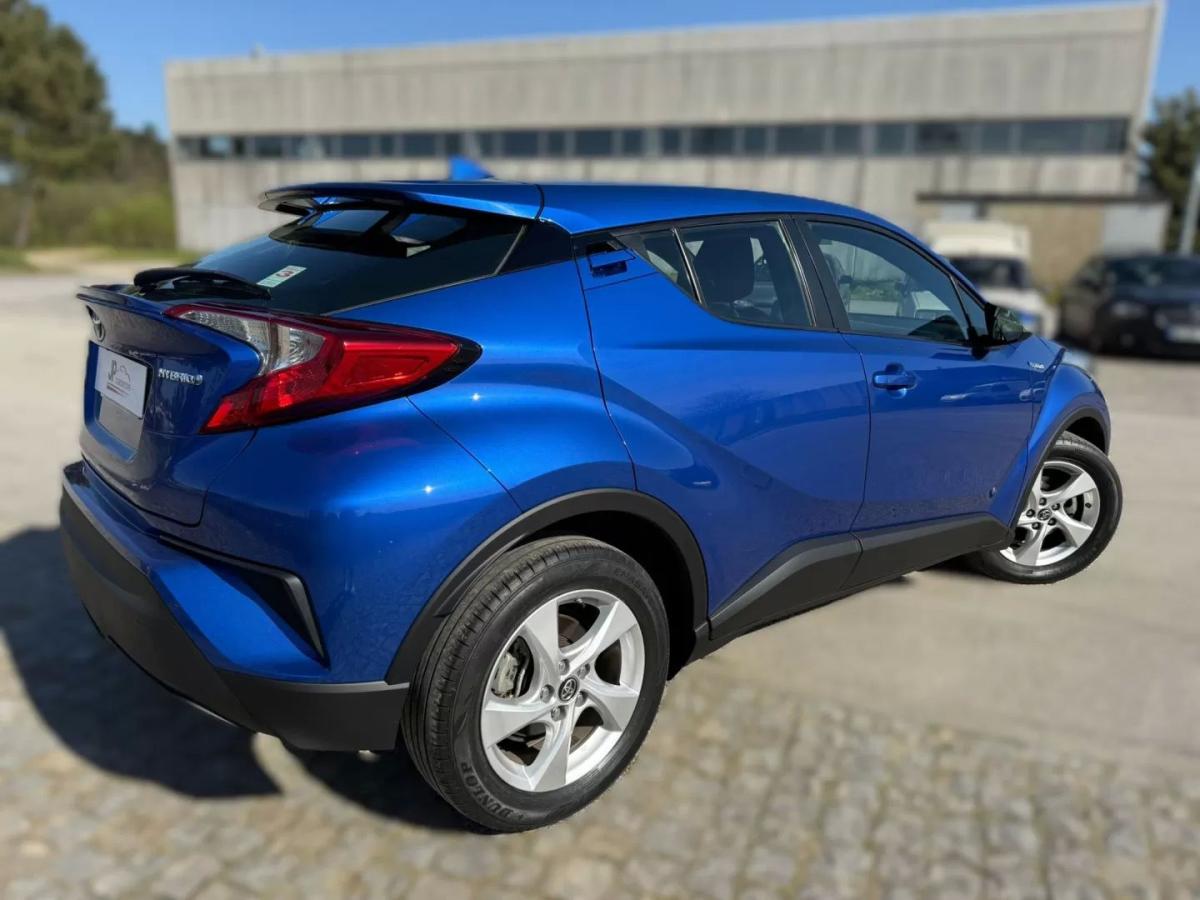 toyota-c-hr-2019-hibrido-a-gasolina-1798cc
