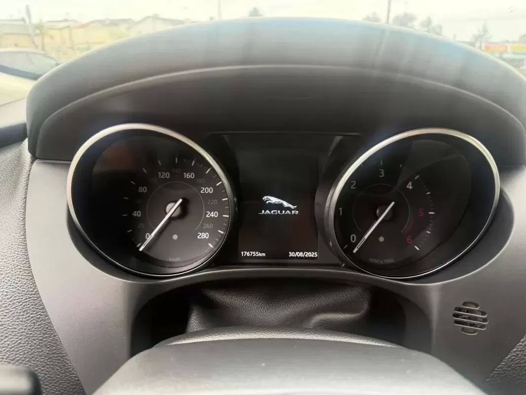 jaguar-f-pace-2017-diesel-1999cc