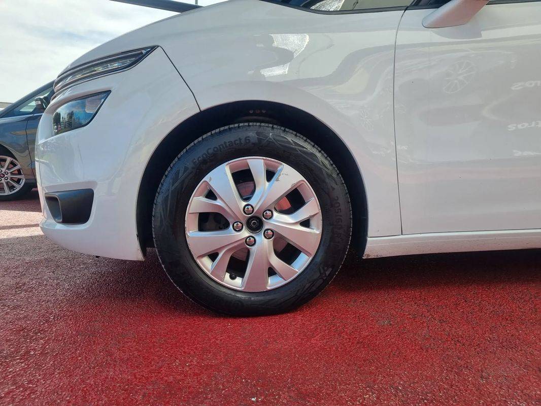 citroen-c4-grand-picasso-2014-diesel-1560cc