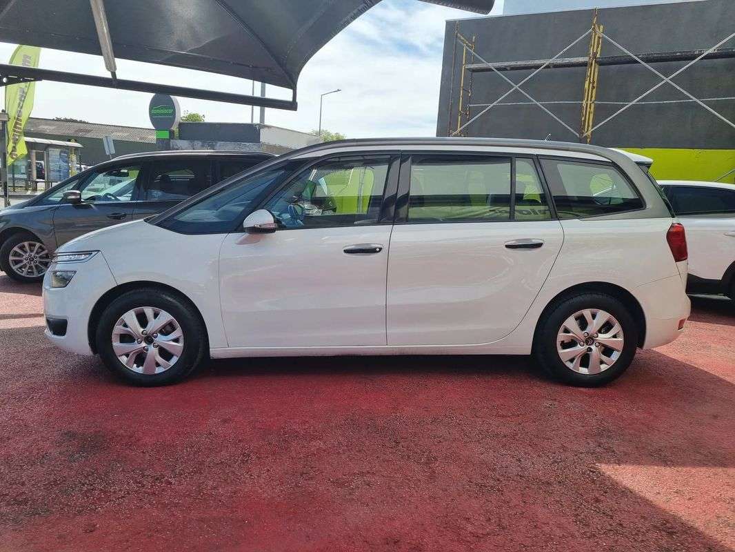 citroen-c4-grand-picasso-2014-diesel-1560cc
