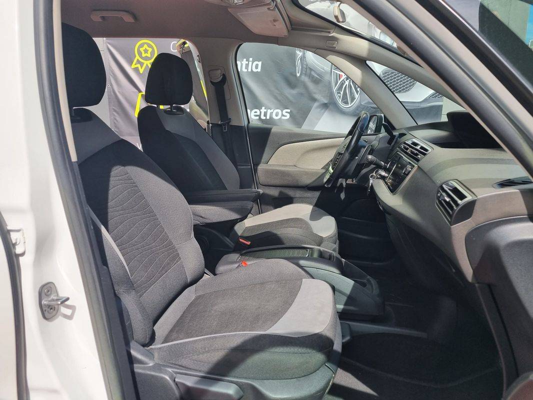 citroen-c4-grand-picasso-2014-diesel-1560cc