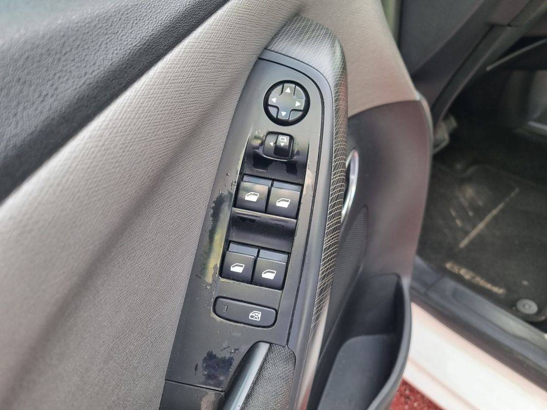 citroen-c4-grand-picasso-2014-diesel-1560cc