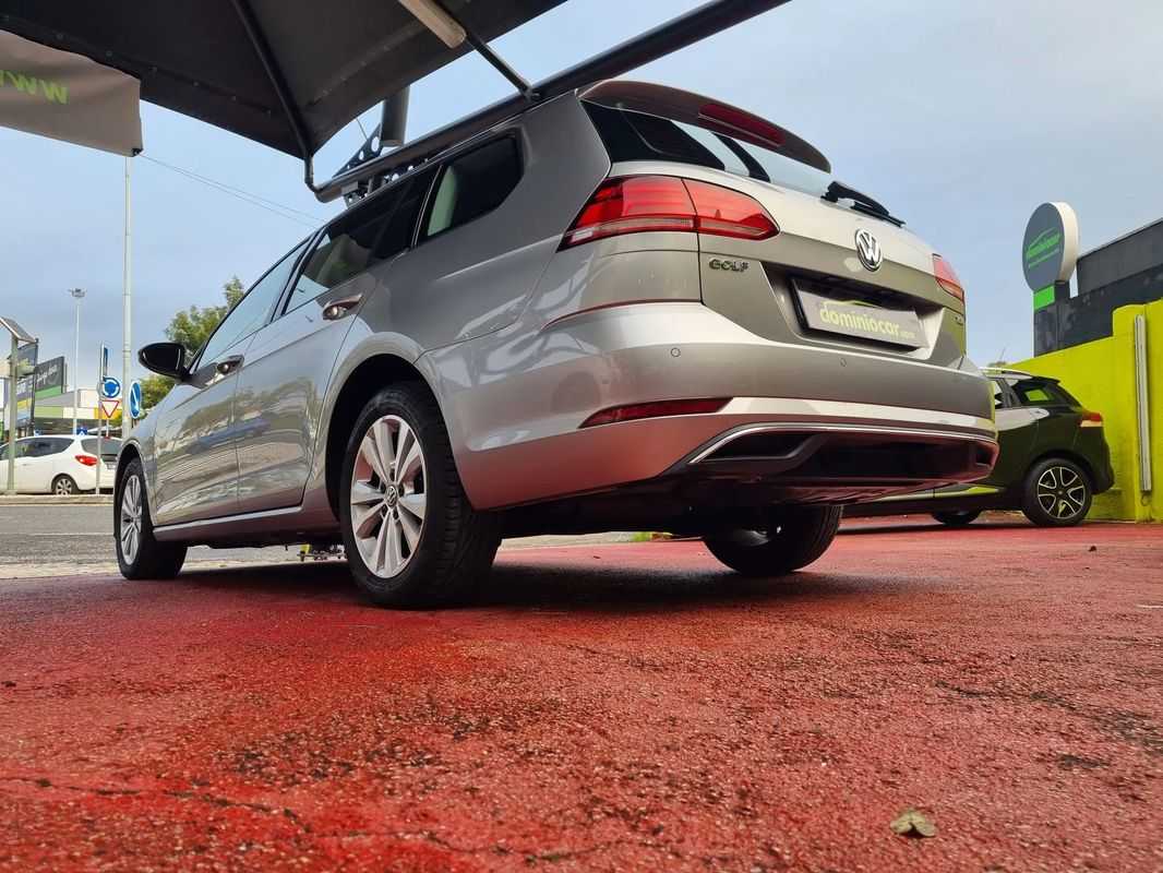 volkswagen-golf-variant-2017-diesel-1598cc
