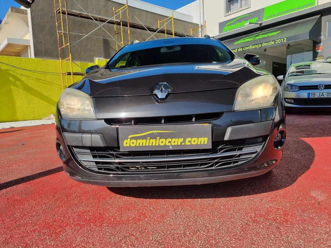 renault-megane-sport-tourer-2010-diesel-1461cc