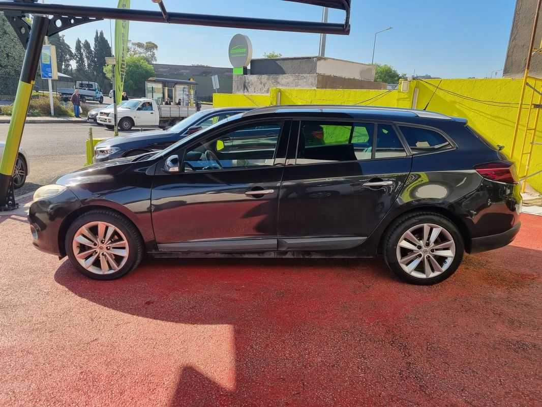renault-megane-sport-tourer-2010-diesel-1461cc