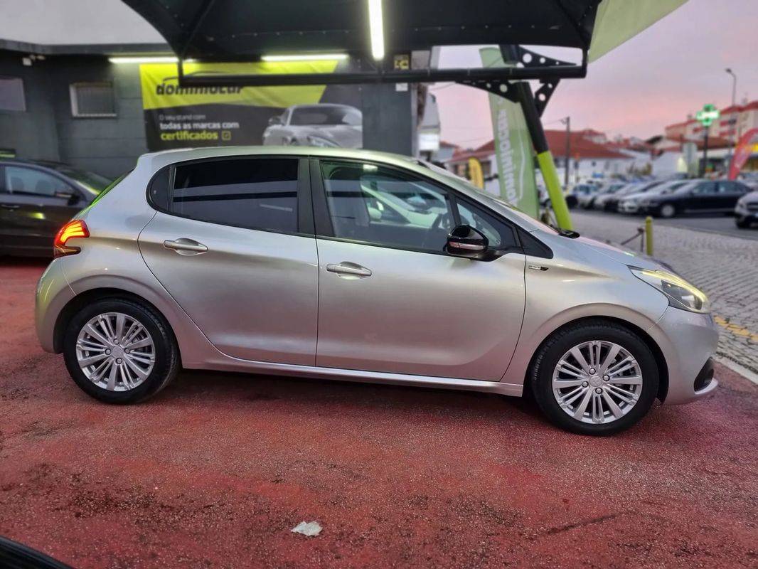 peugeot-208-2016-gasolina-1199cc