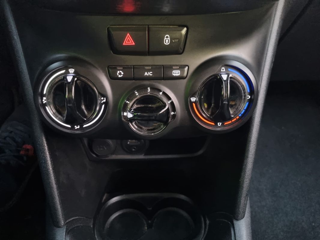 peugeot-208-2016-gasolina-1199cc