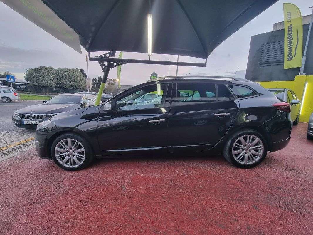 renault-megane-sport-tourer-2015-diesel-1461cc