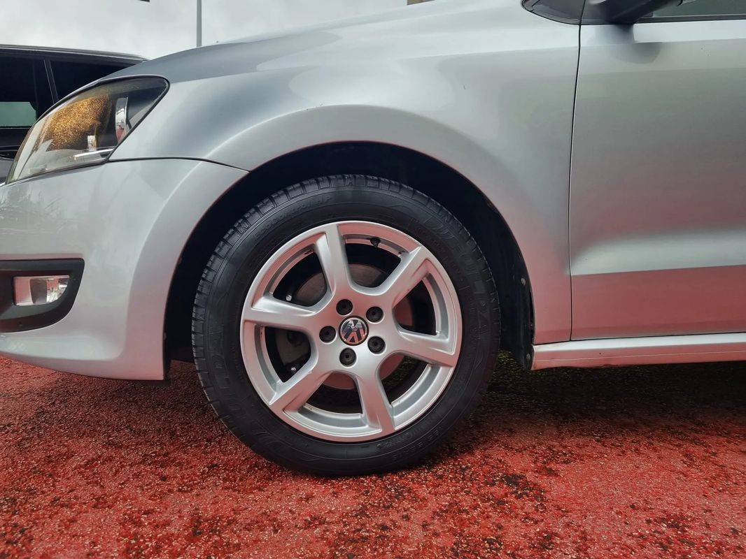 volkswagen-polo-2010-gasolina-1198cc