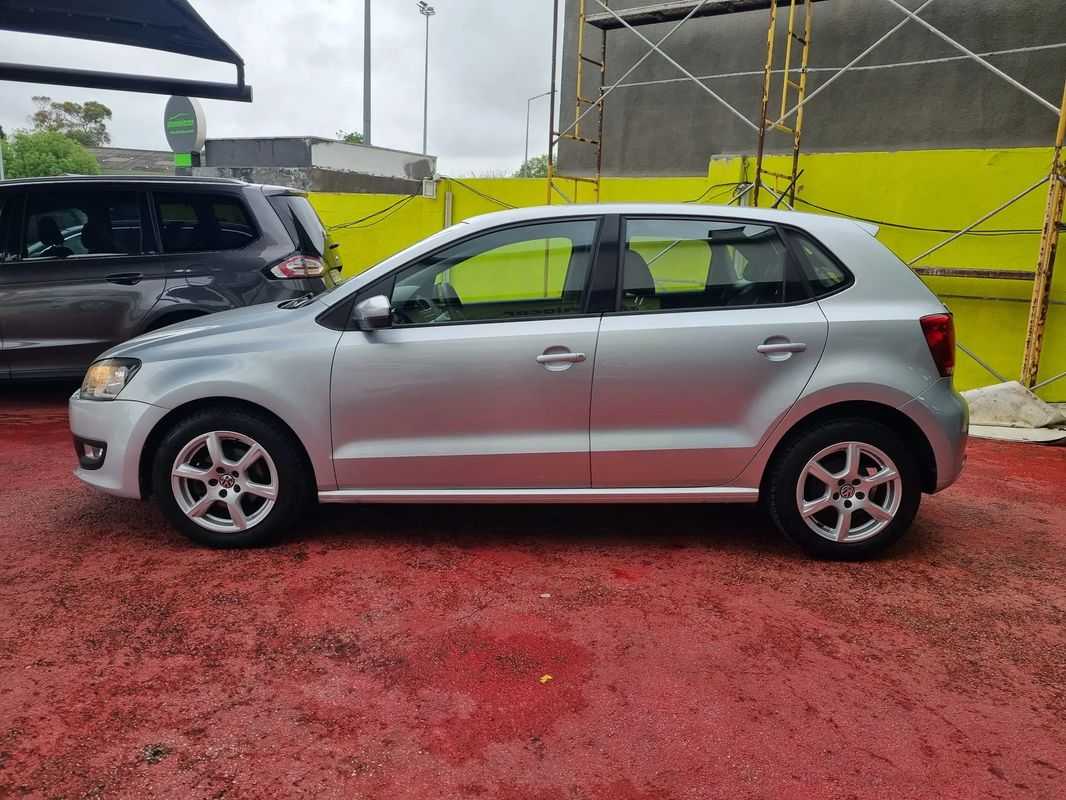 volkswagen-polo-2010-gasolina-1198cc