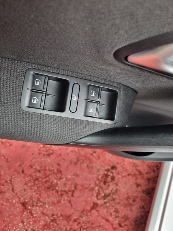 volkswagen-polo-2010-gasolina-1198cc