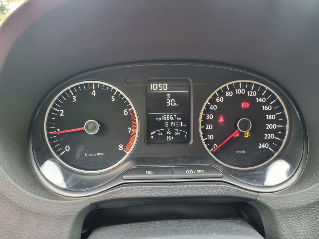 volkswagen-polo-2010-gasolina-1198cc