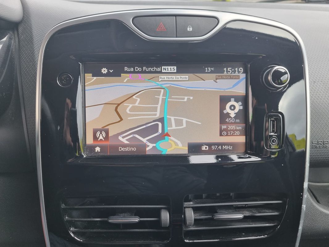 renault-clio-sport-tourer-2015-gasolina-898cc