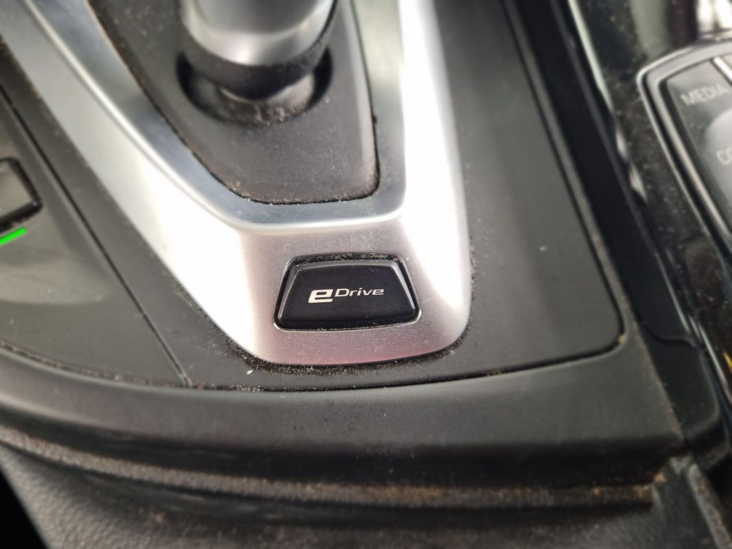 bmw-serie-3-2018-hibrido-a-gasolina-1998cc