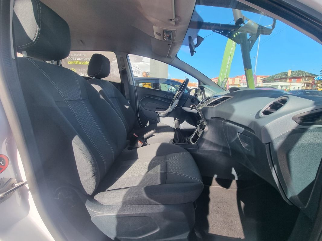 ford-fiesta-2011-gasolina-1242cc