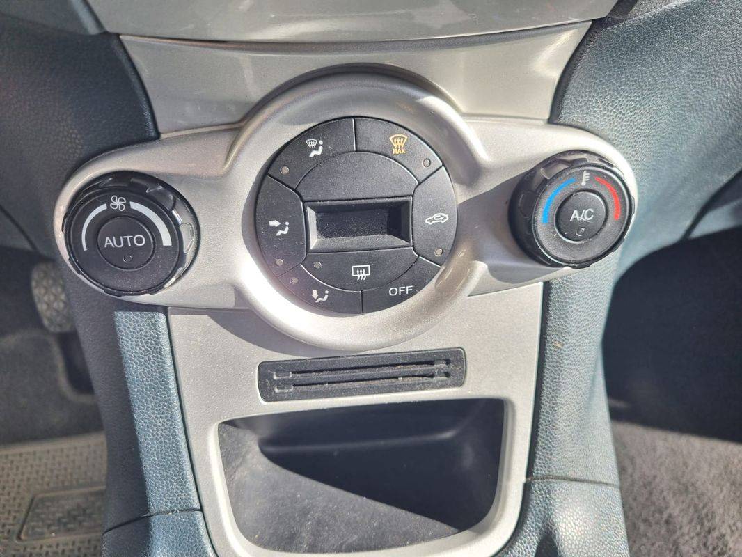 ford-fiesta-2011-gasolina-1242cc