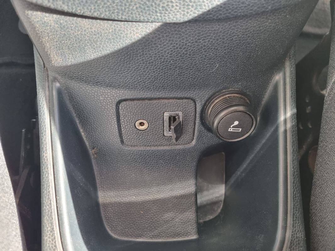 ford-fiesta-2011-gasolina-1242cc