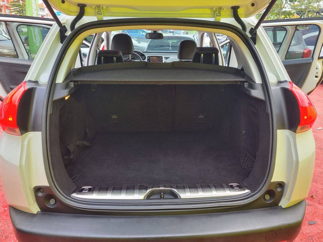 peugeot-2008-2017-gasolina-1199cc