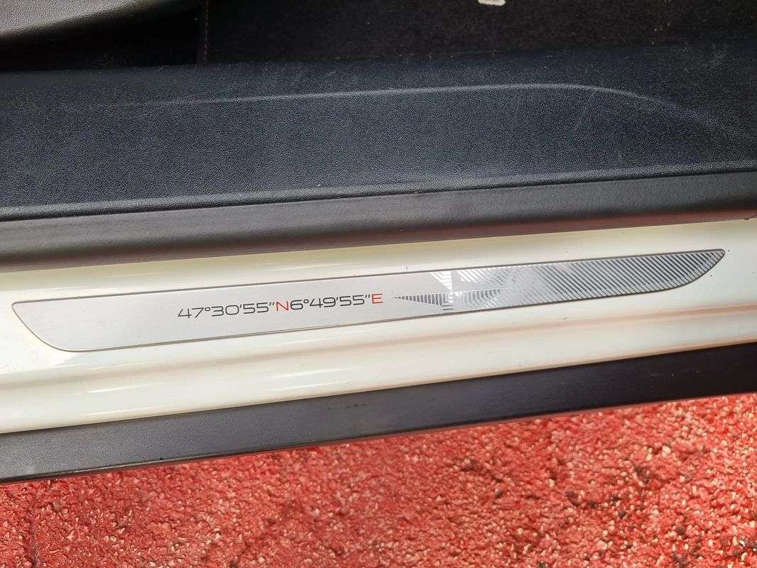 peugeot-2008-2017-gasolina-1199cc