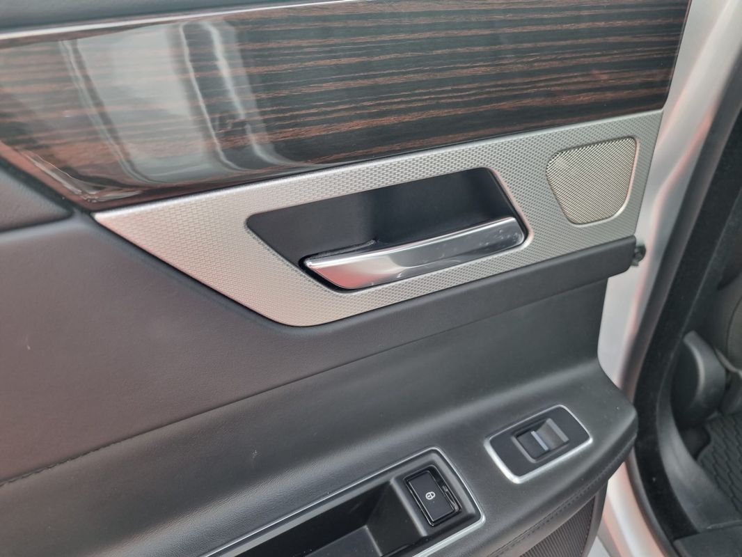 jaguar-xf-2017-diesel-1999cc