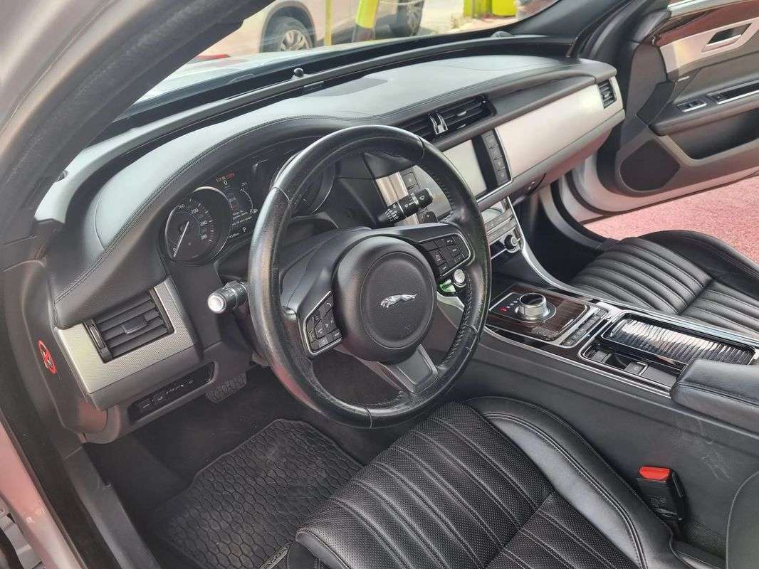 jaguar-xf-2017-diesel-1999cc