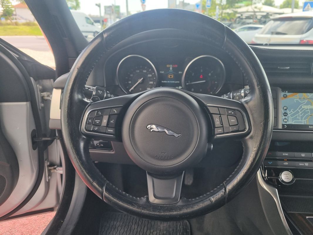 jaguar-xf-2017-diesel-1999cc