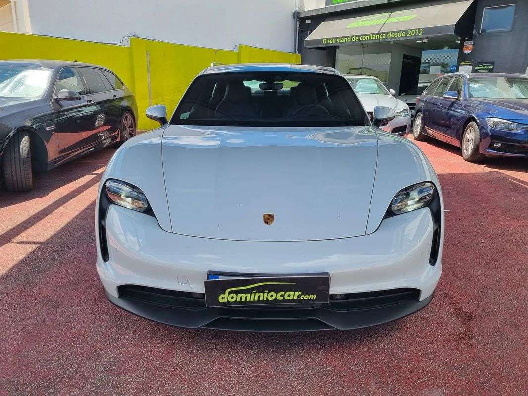 porsche-taycan-2022-eletrico-0cc